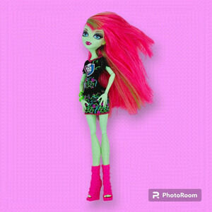 Monster High Venus McFlytrap Ghoul Spirit Doll